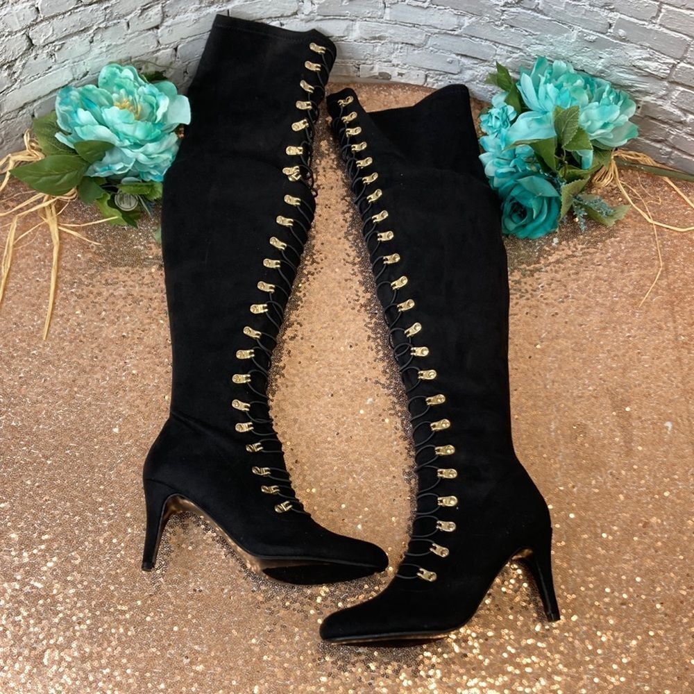 JOURNEE COLLECTION Women's Black Trill Over the Knee Boot